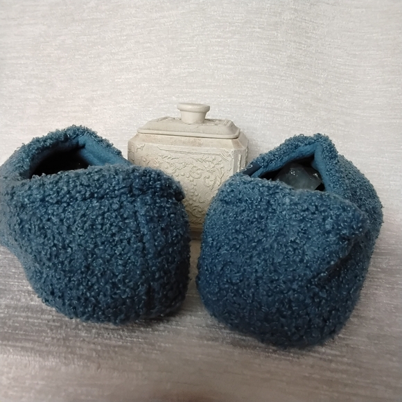 HOMETOP Womans 10.5 Us Blue Slippers Memory Foam Flexible Hard-soled Nwot - Picture 5 of 11